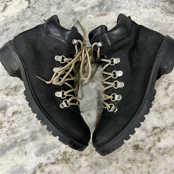 Steve Madden Shoes - Steve Madden Lora Black Patent Leather Combat Side Zip Hiking Boots Size 5.5